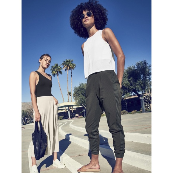 Athleta Pants & Jumpsuits Athleta Textured Brooklyn Jogger 8p